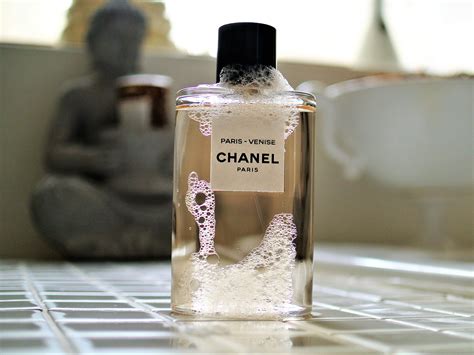 le chaines de chanel|les eaux de chanel parfum.